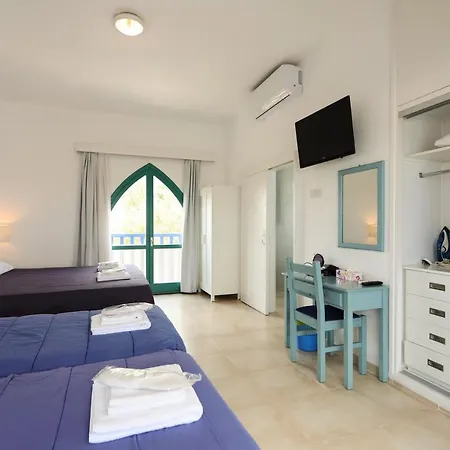 Axiothea 2* Pafos